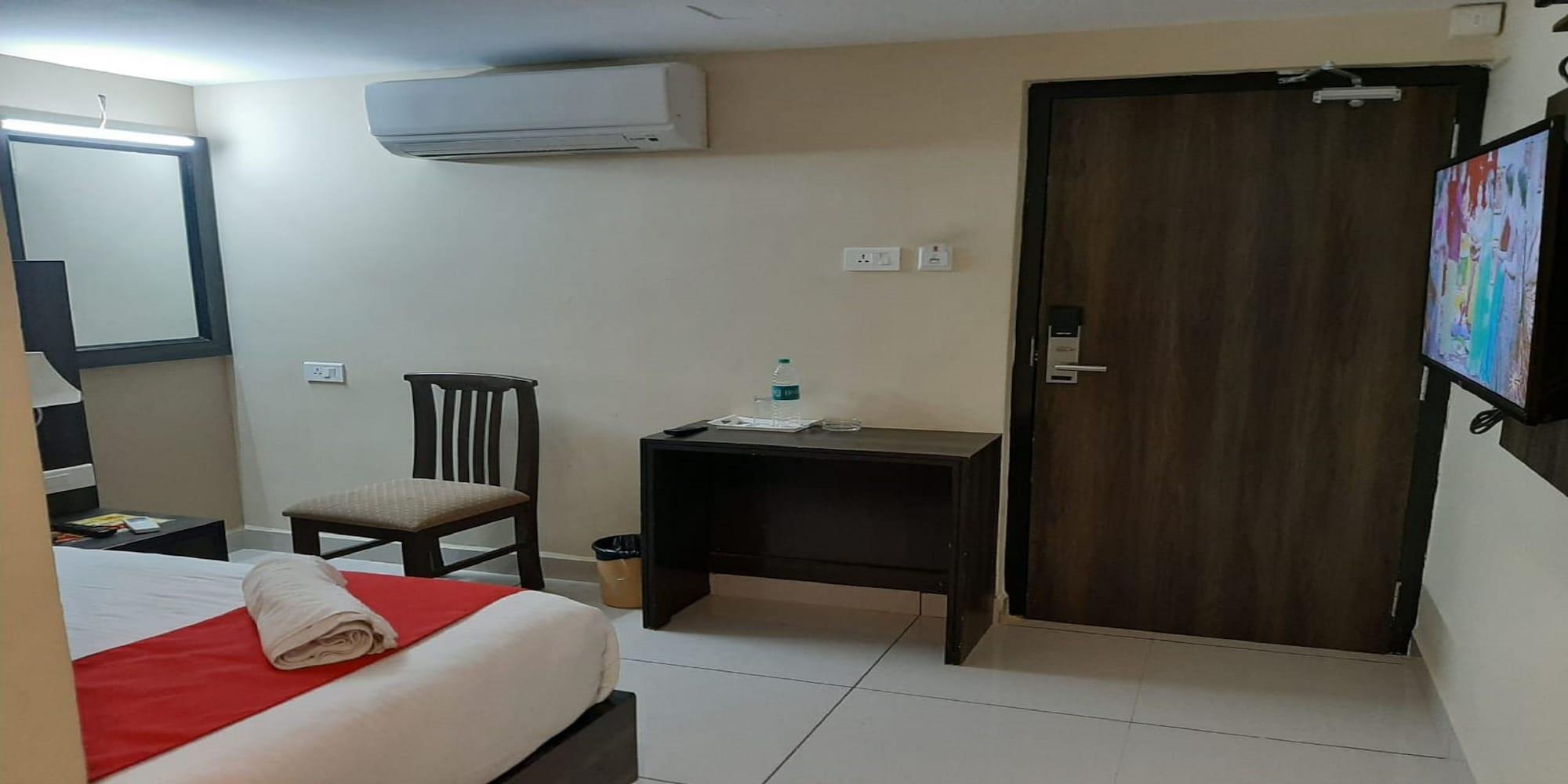 プラザ ホテルズ ティルティ Tiruchirappalli エクステリア 写真