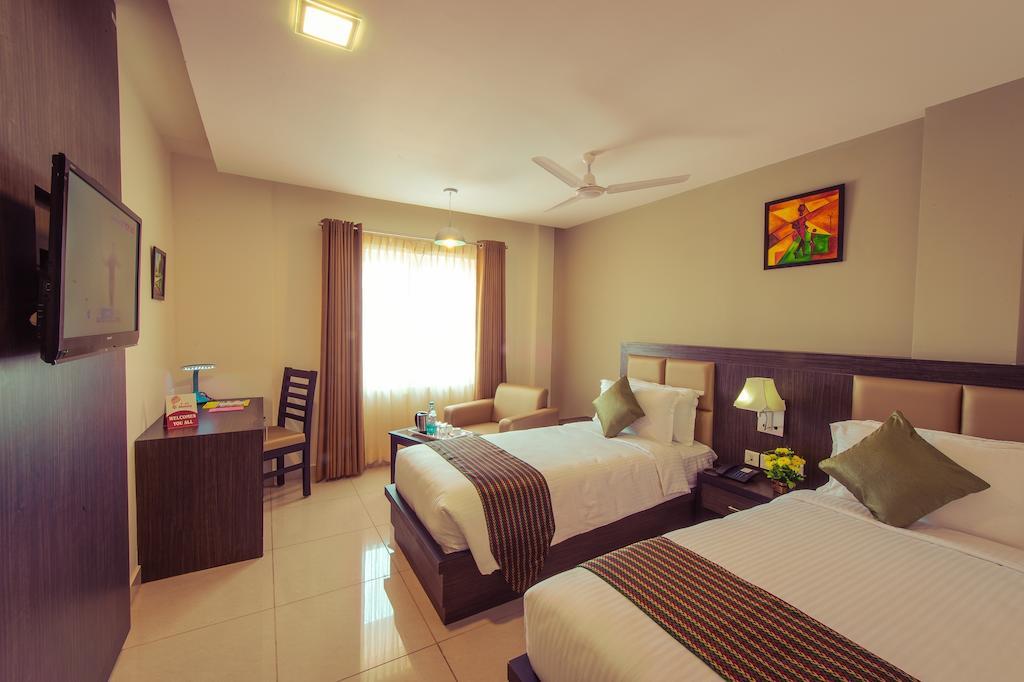プラザ ホテルズ ティルティ Tiruchirappalli 部屋 写真